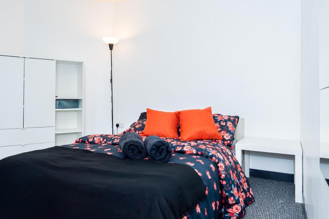 Shirley House 3, Guest House, Self Catering, Self Check In With Smart Locks, Use Of Fully Equipped Kitchen, Close To City Centre, Ideal For Longer Stays, Walking Distance To Bat, 20 Min Drive To Fawley Refinery, Excellent Transport Links Саутгемптон Экстерьер фото