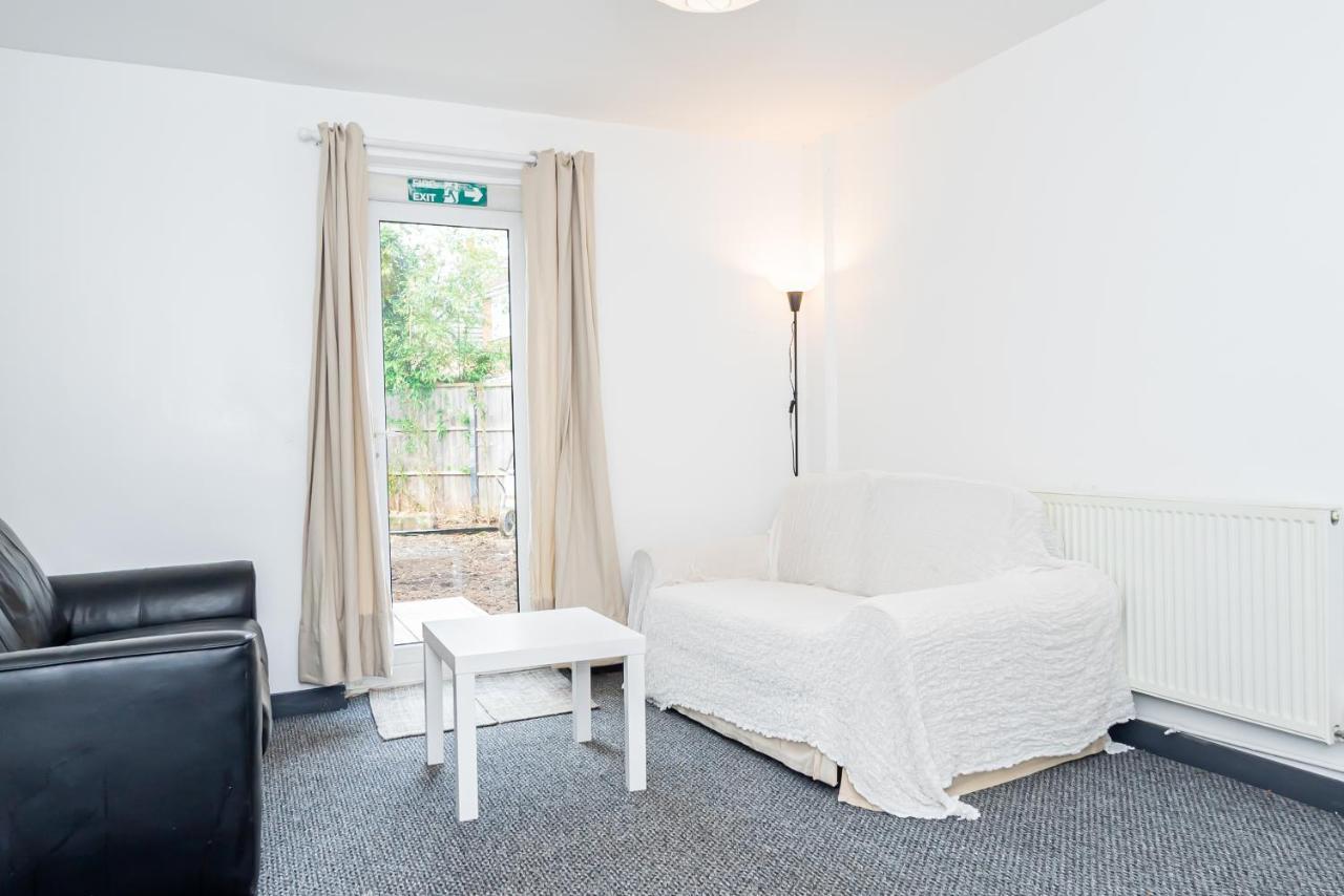 Shirley House 3, Guest House, Self Catering, Self Check In With Smart Locks, Use Of Fully Equipped Kitchen, Close To City Centre, Ideal For Longer Stays, Walking Distance To Bat, 20 Min Drive To Fawley Refinery, Excellent Transport Links Саутгемптон Экстерьер фото