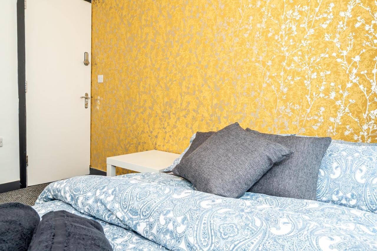 Shirley House 3, Guest House, Self Catering, Self Check In With Smart Locks, Use Of Fully Equipped Kitchen, Close To City Centre, Ideal For Longer Stays, Walking Distance To Bat, 20 Min Drive To Fawley Refinery, Excellent Transport Links Саутгемптон Экстерьер фото